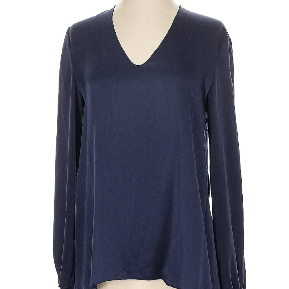 Elizabeth and James Astrid blue blouse Silky Satin Top pullover sz medium